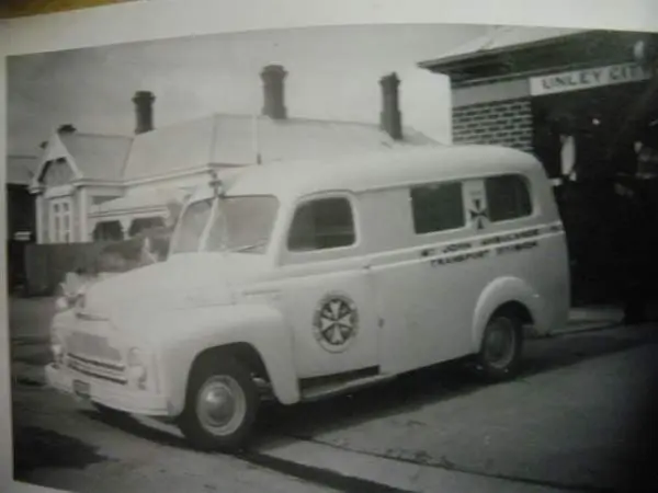 Vintage St John ambulance Car 14